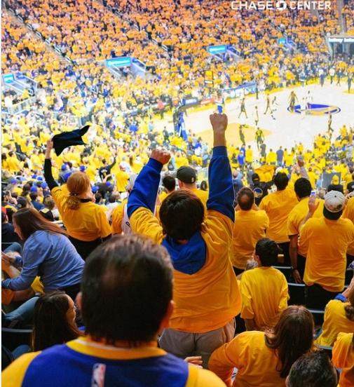 【现场】大通中心重现金色时代 勇士未来仍有梦想